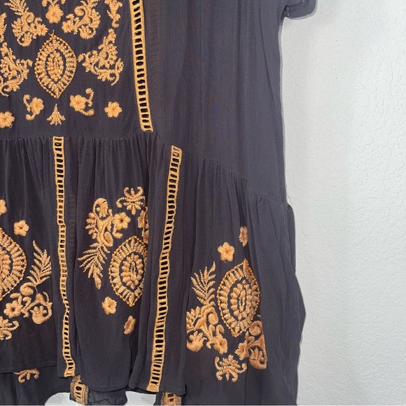 Anthropologie Vanessa Virginia Antala Peplum Top grey orange embroidered size M - Picture 14 of 15